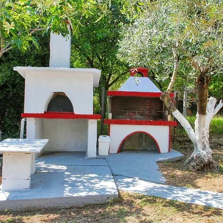 The House Of Olive Trees Case de vacanță Nea Iraklitsa